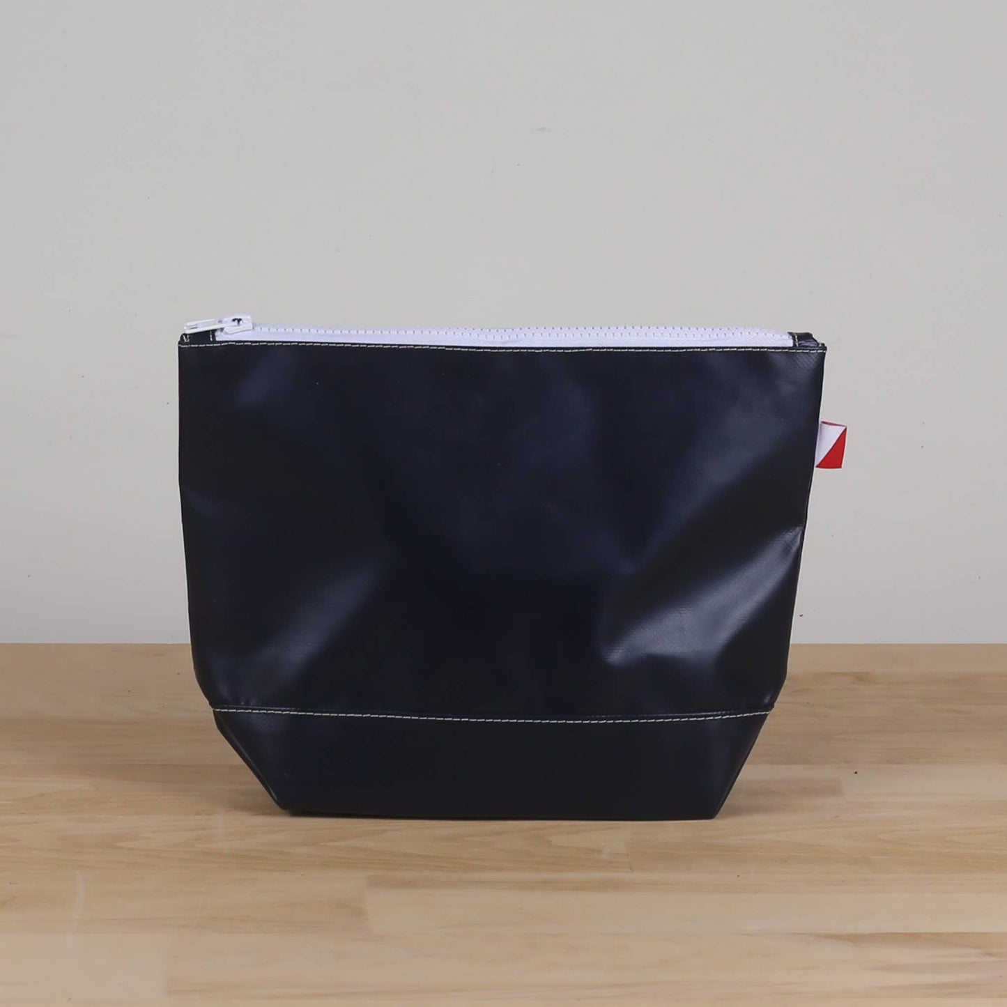 Abacos Waterproof Zippered Pouch